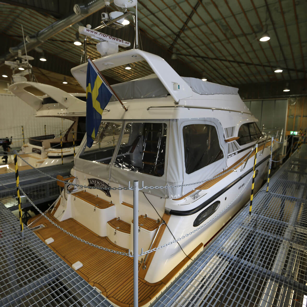 NordWest 390 flybridge cover, grey (000605)